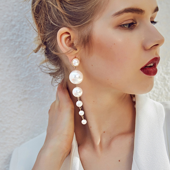 Jewelry - Elegant Big pearls Long Earrings